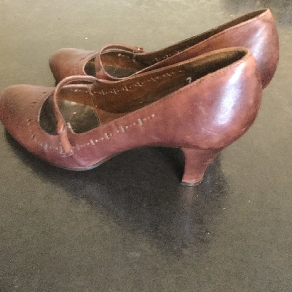 Bos heels made in Brazil from 2006 in excellent used condition size 37 Brown